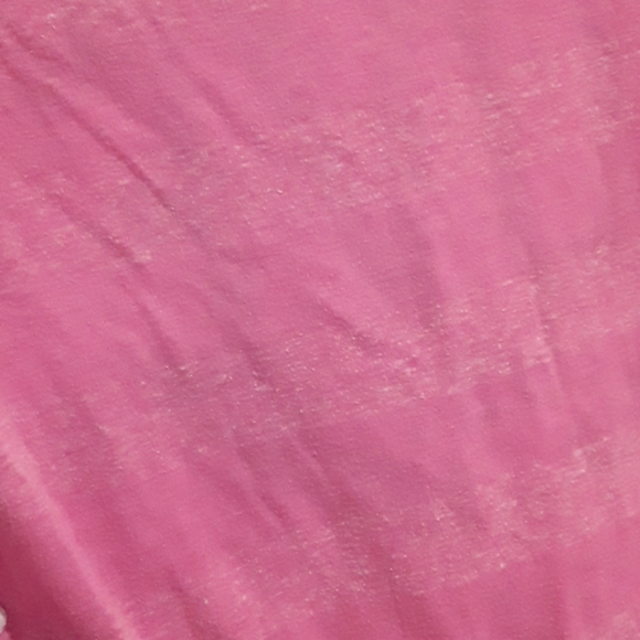 💕LOVE pink lightweight/soft T-shirt w/LOVE" in t - Picture 4 of 5